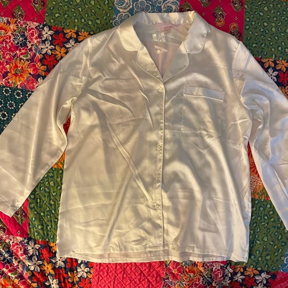 VICTORIA'S SECRET Luxe Satin Long Pajama Set NWOT - Picture 2 of 8